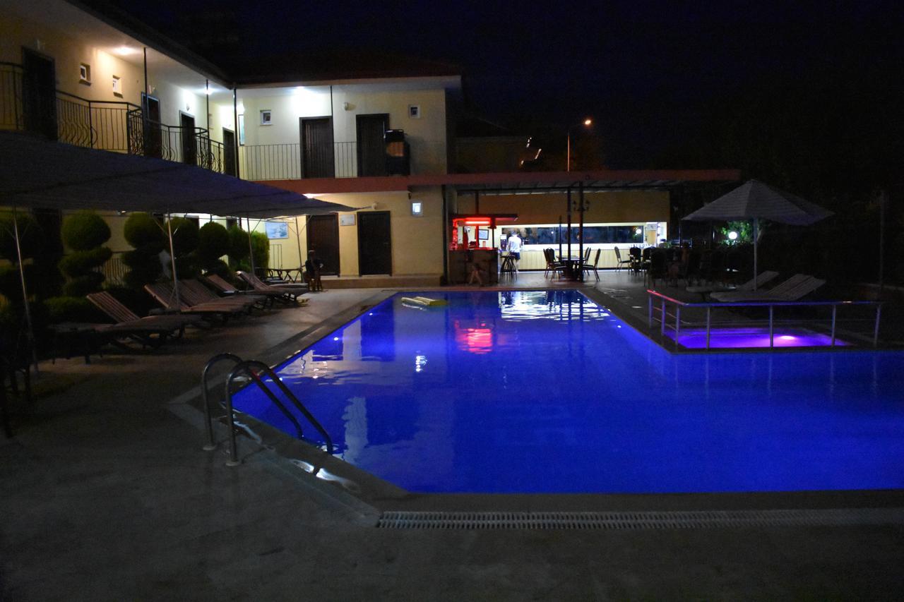 Las Palmeras Hotel Çamyuva Exteriér fotografie