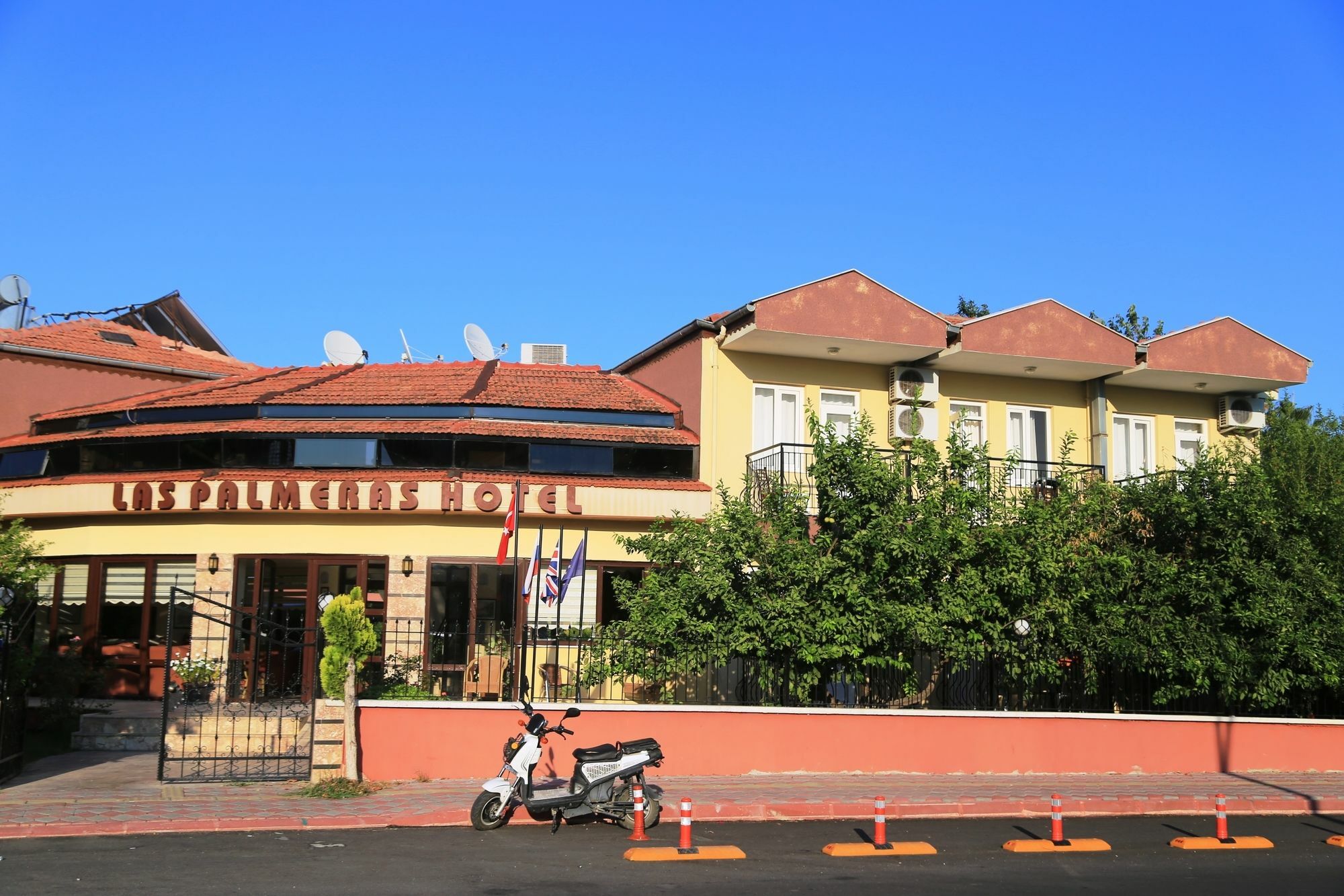 Las Palmeras Hotel Çamyuva Exteriér fotografie